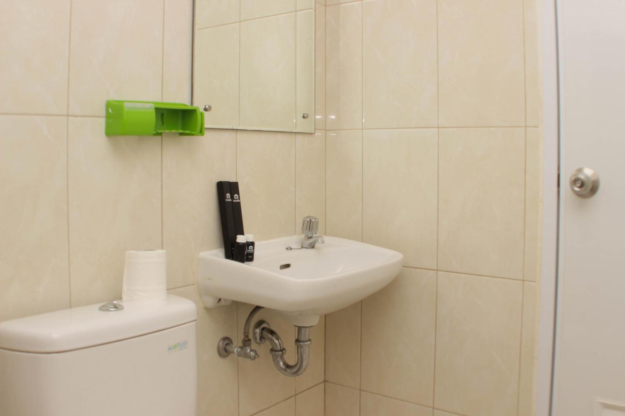 Warm And Enjoy Living 2br At Springlake Summarecon By Travelio *